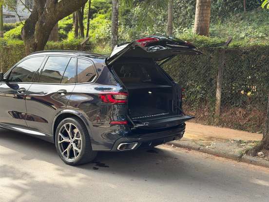 BMW-X5-3.0 I6 TURBO HÍBRIDO XDRIVE45E M SPORT AUTOMÁTICO BMW-X5-2021