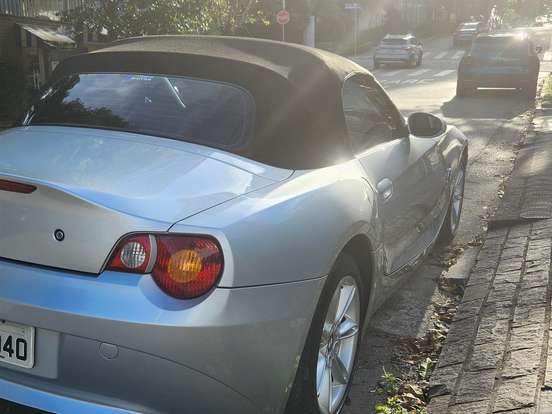BMW-Z4-3.0 ROADSTER I6 24V GASOLINA 2P AUTOMÁTICO BMW-Z4-2004
