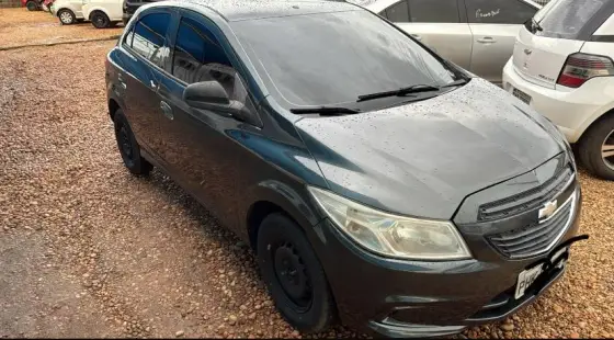 CHEVROLET ONIX 1.0 MPFI LS 8V FLEX 4P MANUAL CHEVROLET ONIX 1.0 MPFI LS 8V FLEX 4P MANUAL