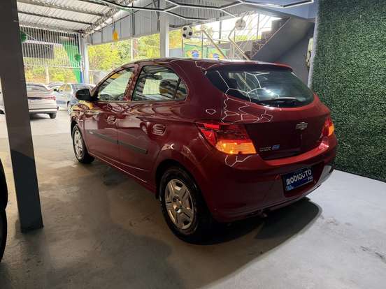 CHEVROLET-ONIX-2017