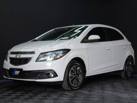 CHEVROLET ONIX 2015 1.4 MPFI LTZ 8V FLEX 4P MANUAL