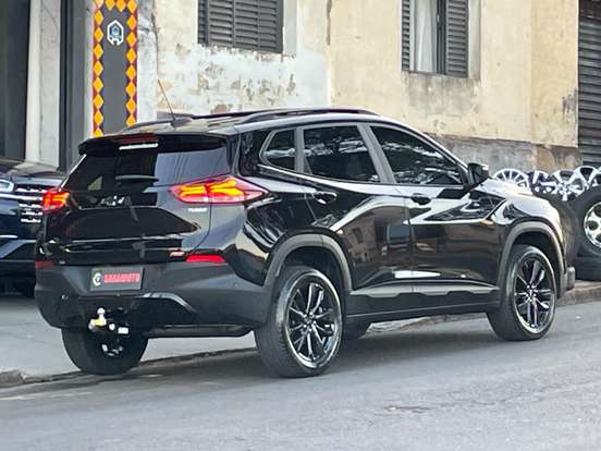 CHEVROLET-TRACKER-2023