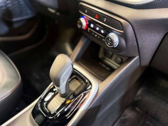 CHEVROLET-TRACKER-2024
