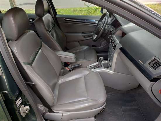 CHEVROLET-VECTRA-2011