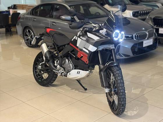 DUCATI DESERT X 