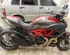 DUCATI DIAVEL CARBON DUCATI DIAVEL CARBON
