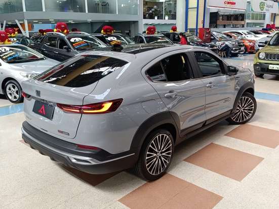 FIAT-FASTBACK-2024