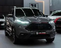 FIAT TORO 2.0 16V TURBO DIESEL ULTRA 4WD AT9 FIAT TORO 2.0 16V TURBO DIESEL ULTRA 4WD AT9
