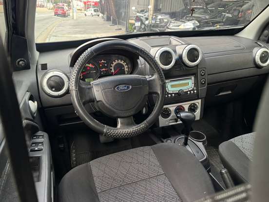 FORD-ECOSPORT-2011