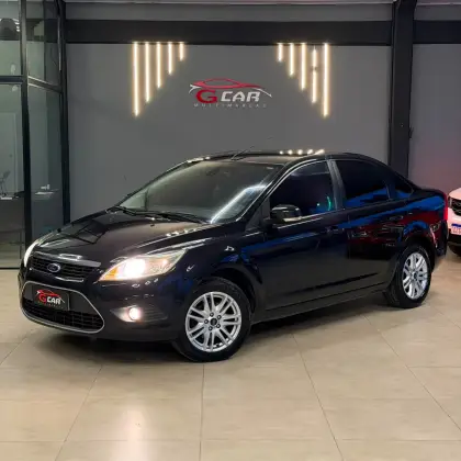 FORD FOCUS 2.0 GLX SEDAN 16V FLEX 4P AUTOMÁTICO FORD FOCUS 2.0 GLX SEDAN 16V FLEX 4P AUTOMÁTICO