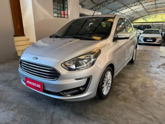 FORD KA 1.5 TI-VCT FLEX TITANIUM SEDAN AUTOMÁTICO FORD KA 1.5 TI-VCT FLEX TITANIUM SEDAN AUTOMÁTICO
