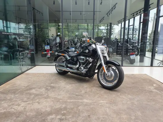 HARLEY-DAVIDSON SOFTAIL FAT BOY 114 HARLEY-DAVIDSON SOFTAIL FAT BOY 114