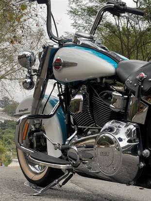 HARLEY-DAVIDSON-SOFTAIL HERITAGE CLASSIC-2015