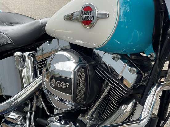 HARLEY-DAVIDSON-SOFTAIL HERITAGE CLASSIC HARLEY-DAVIDSON-SOFTAIL HERITAGE CLASSIC-2015