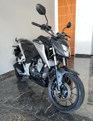 HONDA CB 300F TWISTER CBS HONDA CB 300F TWISTER CBS