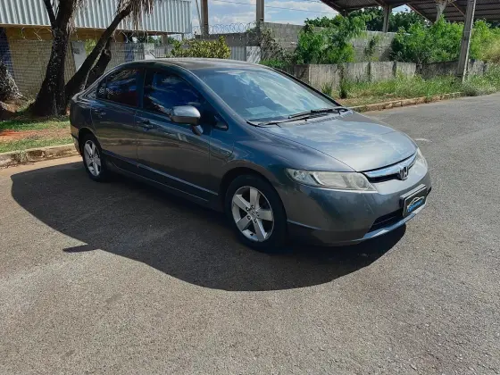 HONDA CIVIC 1.8 LXS 16V FLEX 4P AUTOMÁTICO