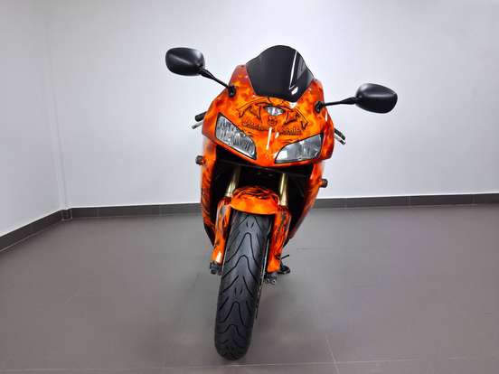 HONDA-CBR 600RR-2005