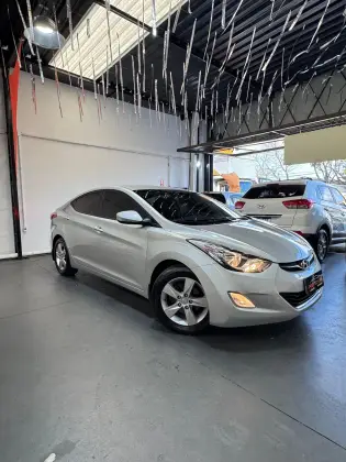 HYUNDAI ELANTRA 1.8 GLS 16V GASOLINA 4P MANUAL HYUNDAI ELANTRA 1.8 GLS 16V GASOLINA 4P MANUAL