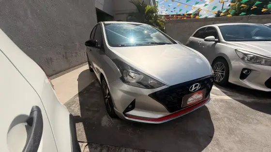 HYUNDAI HB20 1.0 TGDI FLEX SPORT AUTOMÁTICO HYUNDAI HB20 1.0 TGDI FLEX SPORT AUTOMÁTICO