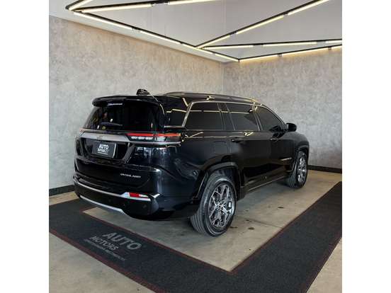 JEEP-COMMANDER-2024
