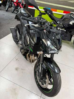 KAWASAKI-Z800-2013