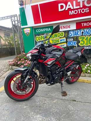 KAWASAKI-Z900 KAWASAKI-Z900-2024
