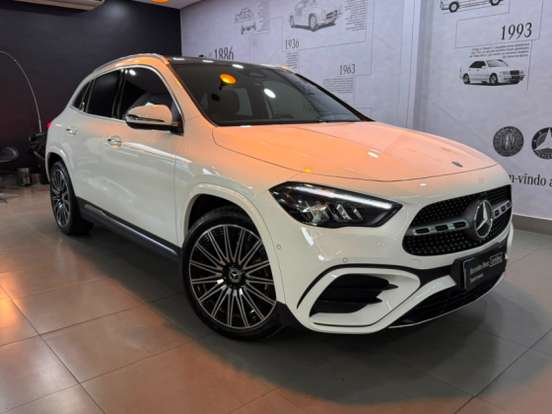 MERCEDES-BENZ-GLA 200-1.3 MHEV AMG LINE 7G-DCT MERCEDES-BENZ-GLA 200-2025