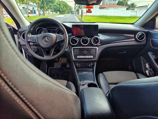 MERCEDES-BENZ-CLA 180-2018