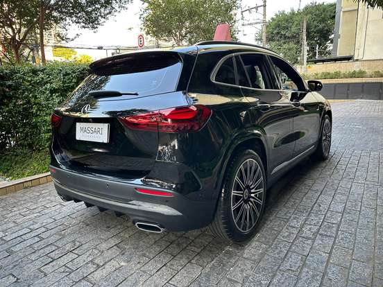 MERCEDES-BENZ-GLA 200-1.3 MHEV AMG LINE 7G-DCT MERCEDES-BENZ-GLA 200-2024