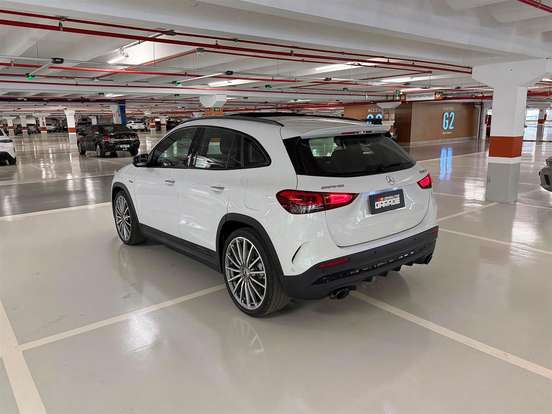 MERCEDES-BENZ-GLA 35 AMG-2.0 CGI GASOLINA 4MATIC SPEEDSHIFT MERCEDES-BENZ-GLA 35 AMG-2022