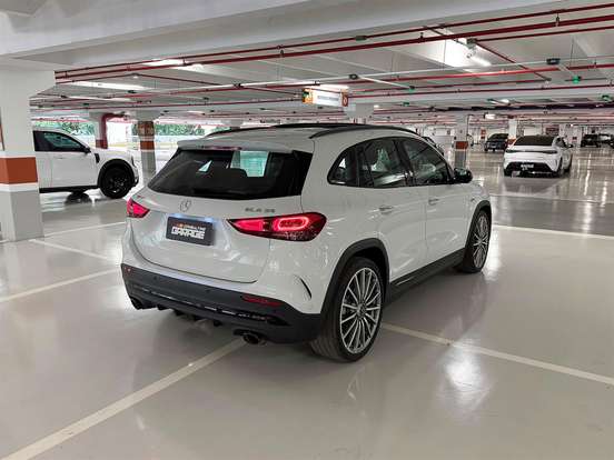 MERCEDES-BENZ-GLA 35 AMG-2.0 CGI GASOLINA 4MATIC SPEEDSHIFT MERCEDES-BENZ-GLA 35 AMG-2022