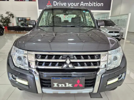 MITSUBISHI PAJERO FULL 3.2 HPE 4X4 16V TURBO INTERCOOLER DIESEL 2P AUTOMÁTICO