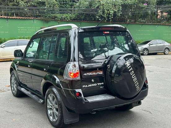 MITSUBISHI-PAJERO TR4-2013