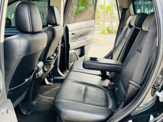 MITSUBISHI-OUTLANDER-2.0 16V GASOLINA 4P AUTOMÁTICO MITSUBISHI-OUTLANDER-2015