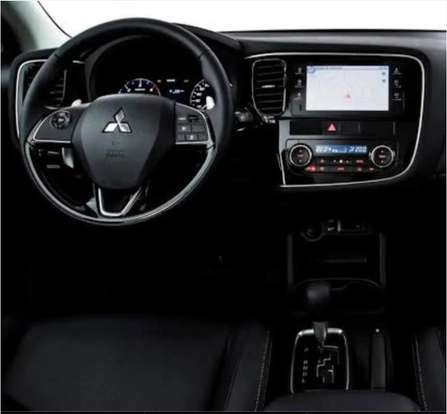 MITSUBISHI-OUTLANDER-2015