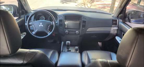 MITSUBISHI-PAJERO FULL-2011