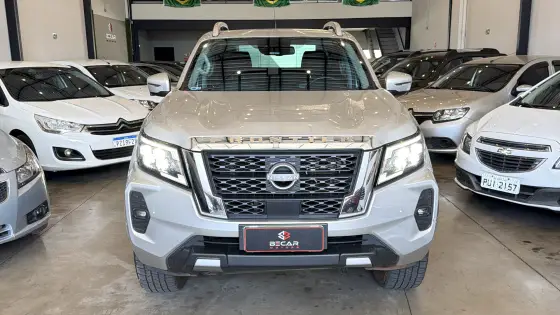 NISSAN FRONTIER 2.3 16V TURBO DIESEL PLATINUM CD 4X4 AUTOMÁTICO NISSAN FRONTIER 2.3 16V TURBO DIESEL PLATINUM CD 4X4 AUTOMÁTICO