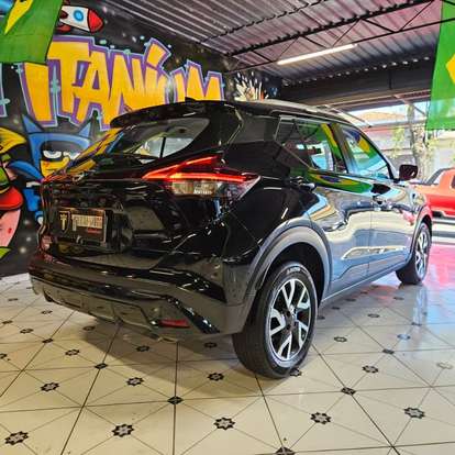 NISSAN-KICKS-2023