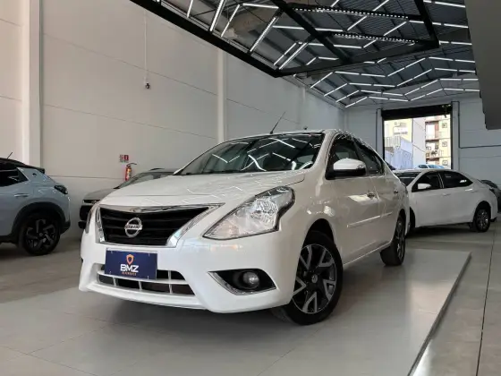 NISSAN VERSA 1.6 16V FLEX SL 4P XTRONIC NISSAN VERSA 1.6 16V FLEX SL 4P XTRONIC