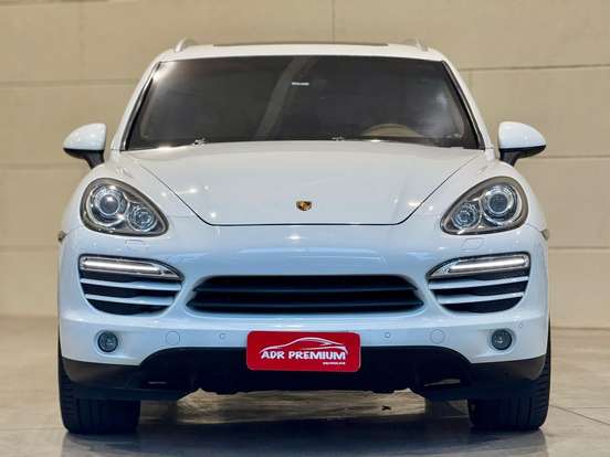 PORSCHE-CAYENNE-2011