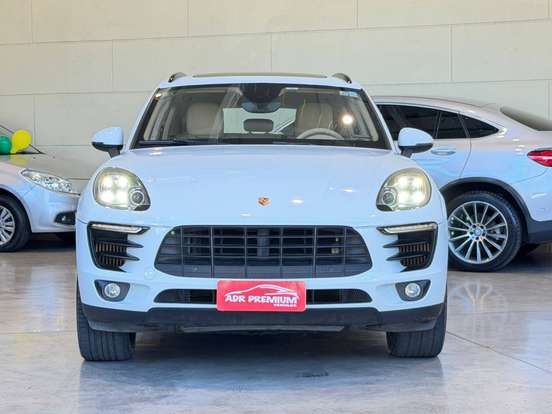PORSCHE-MACAN-2014