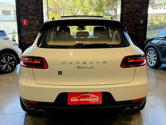 PORSCHE-MACAN-2014