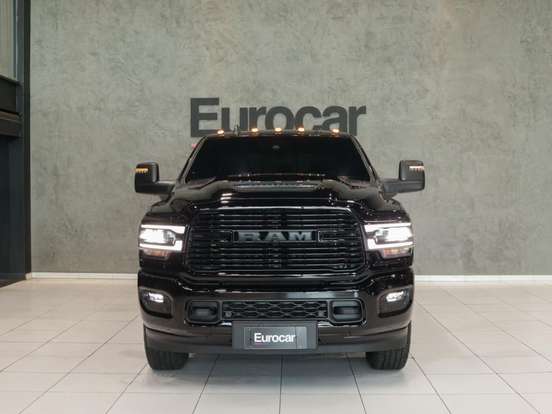 RAM-3500-6.7 I6 TURBO DIESEL LARAMIE NIGHT EDITION CD 4X4 AUTOMÁTICO RAM-3500-2024