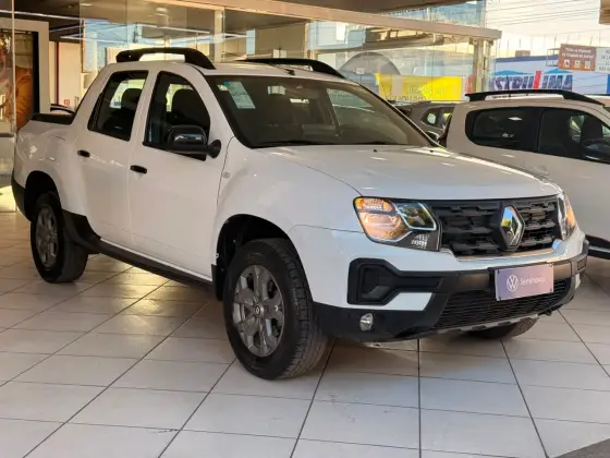 RENAULT OROCH 1.6 16V SCE FLEX INTENSE MANUAL RENAULT OROCH 1.6 16V SCE FLEX INTENSE MANUAL