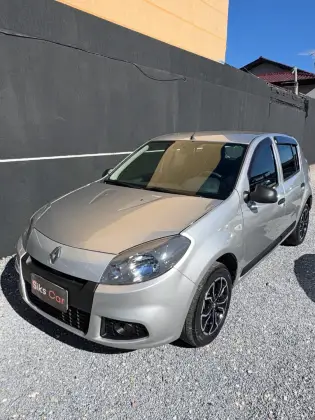 RENAULT SANDERO 1.0 EXPRESSION 16V FLEX 4P MANUAL RENAULT SANDERO 1.0 EXPRESSION 16V FLEX 4P MANUAL