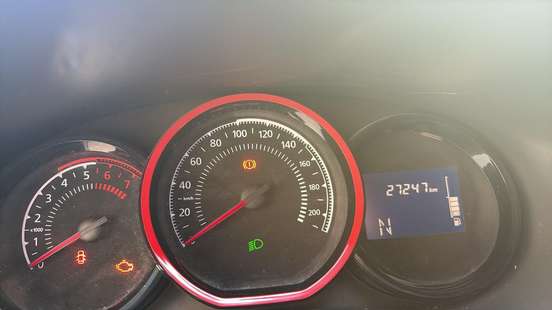 RENAULT-SANDERO-1.6 STEPWAY RIP CURL 8V FLEX 4P AUTOMATIZADO RENAULT-SANDERO-2015