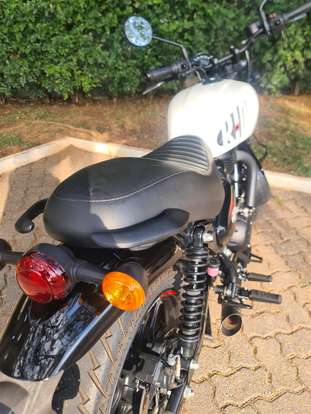 ROYAL ENFIELD-HUNTER 350-2024