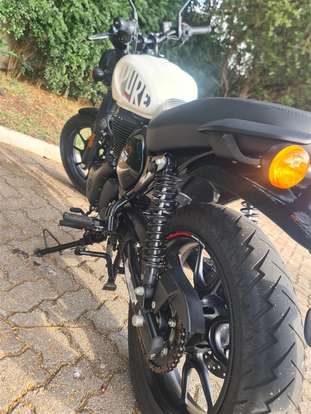 ROYAL ENFIELD-HUNTER 350-2024