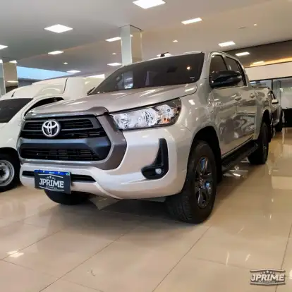 TOYOTA-HILUX-2025