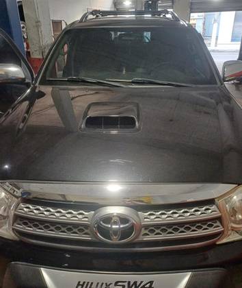 TOYOTA HILUX SW4 3.0 SRV 4X4 16V TURBO INTERCOOLER DIESEL 4P AUTOMÁTICO